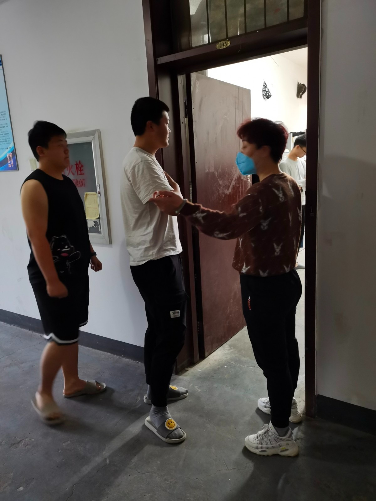 提醒学生注意健康